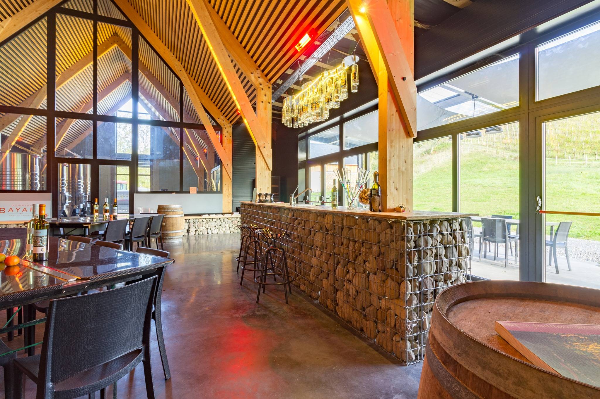  - Oenophile & tasty tour 