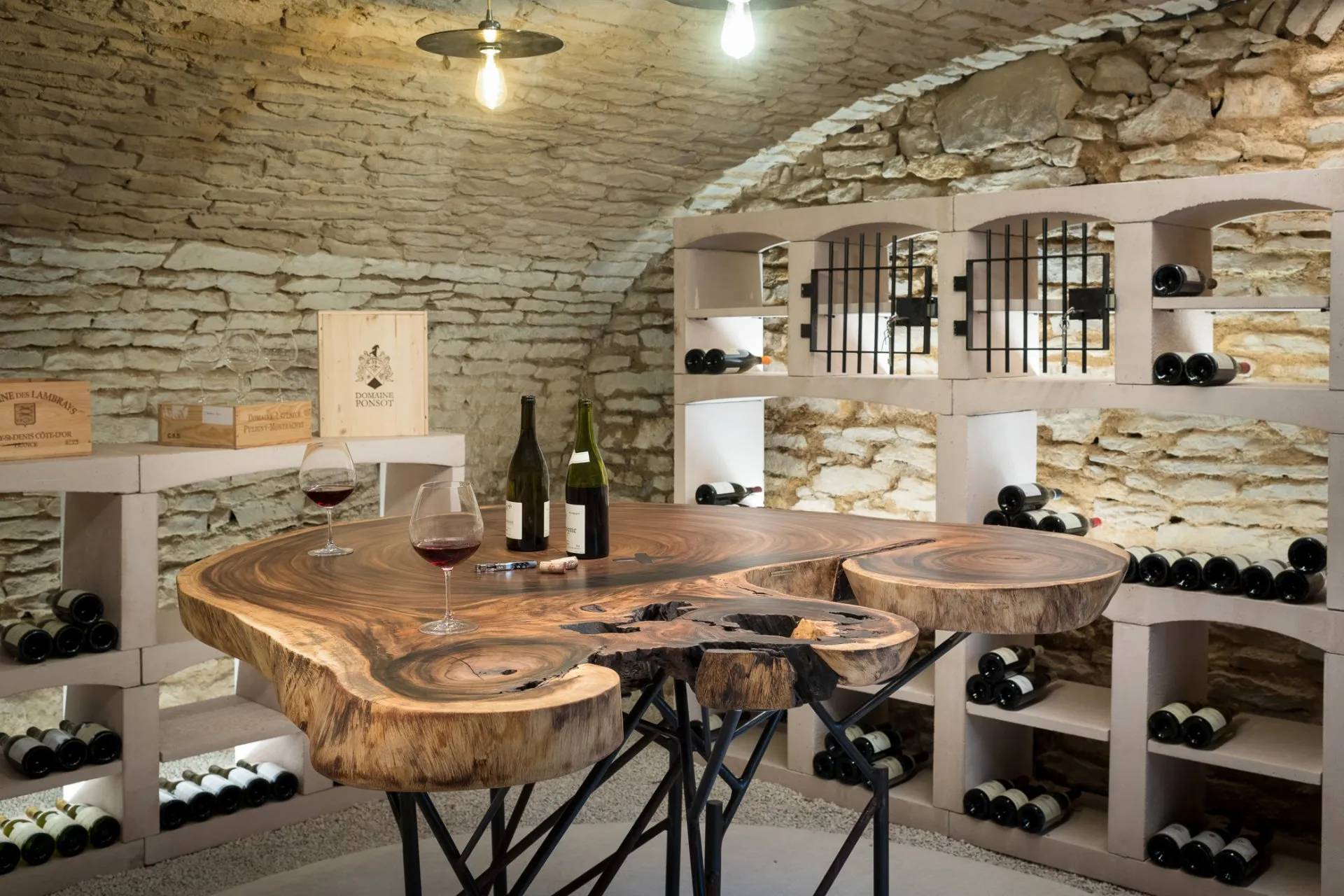  - Virtual group tasting: discover the jewels of Burgundy