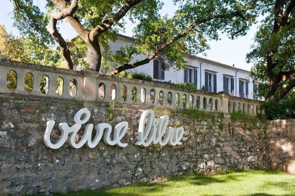 Free visit to the sculpture park on foot