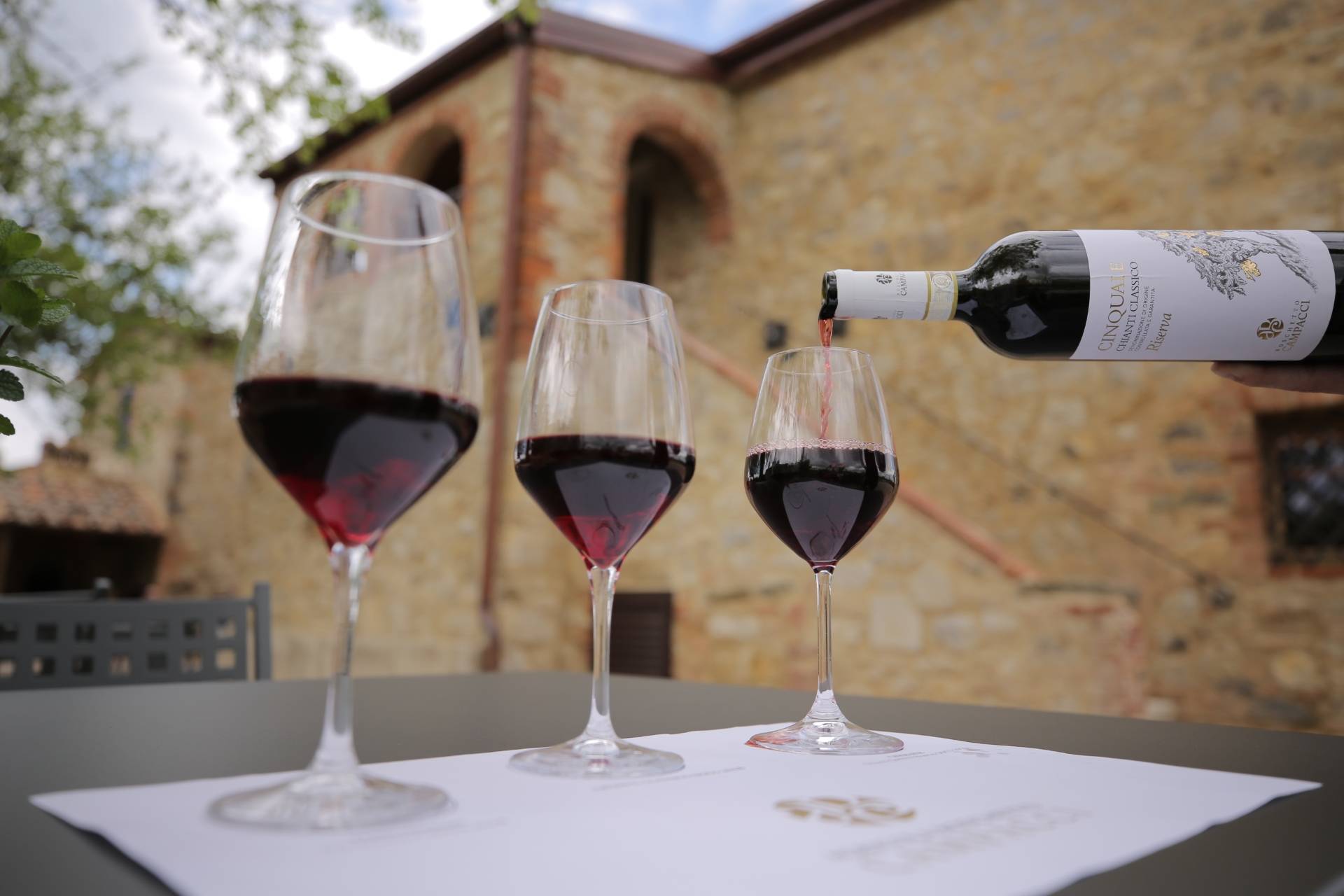 Wine tasting discovering Boschetto Campacci