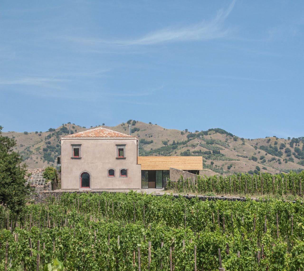 Emilio Sciacca Etna Wine