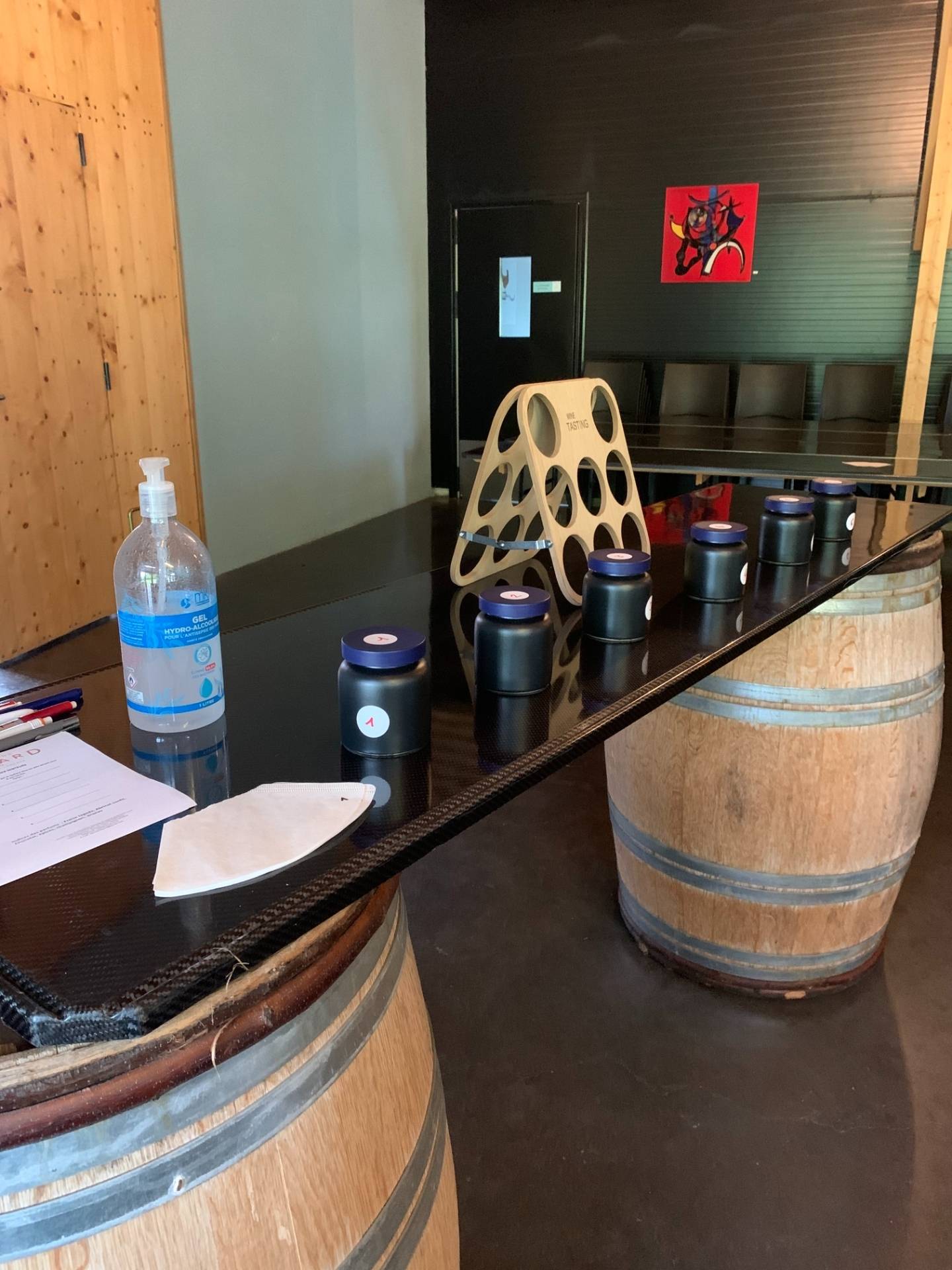  - Tuoksut -työpaja: työpaja, vierailu ja paikallisten tuotteiden maistelua