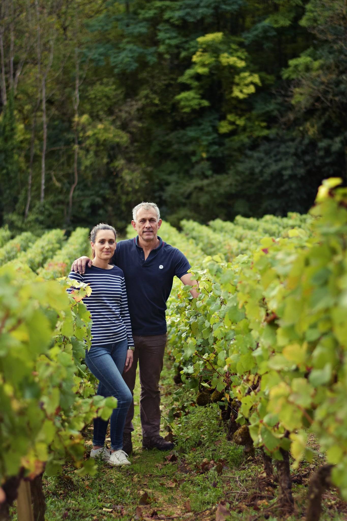  - Enter to the cellar family for a wine tasting