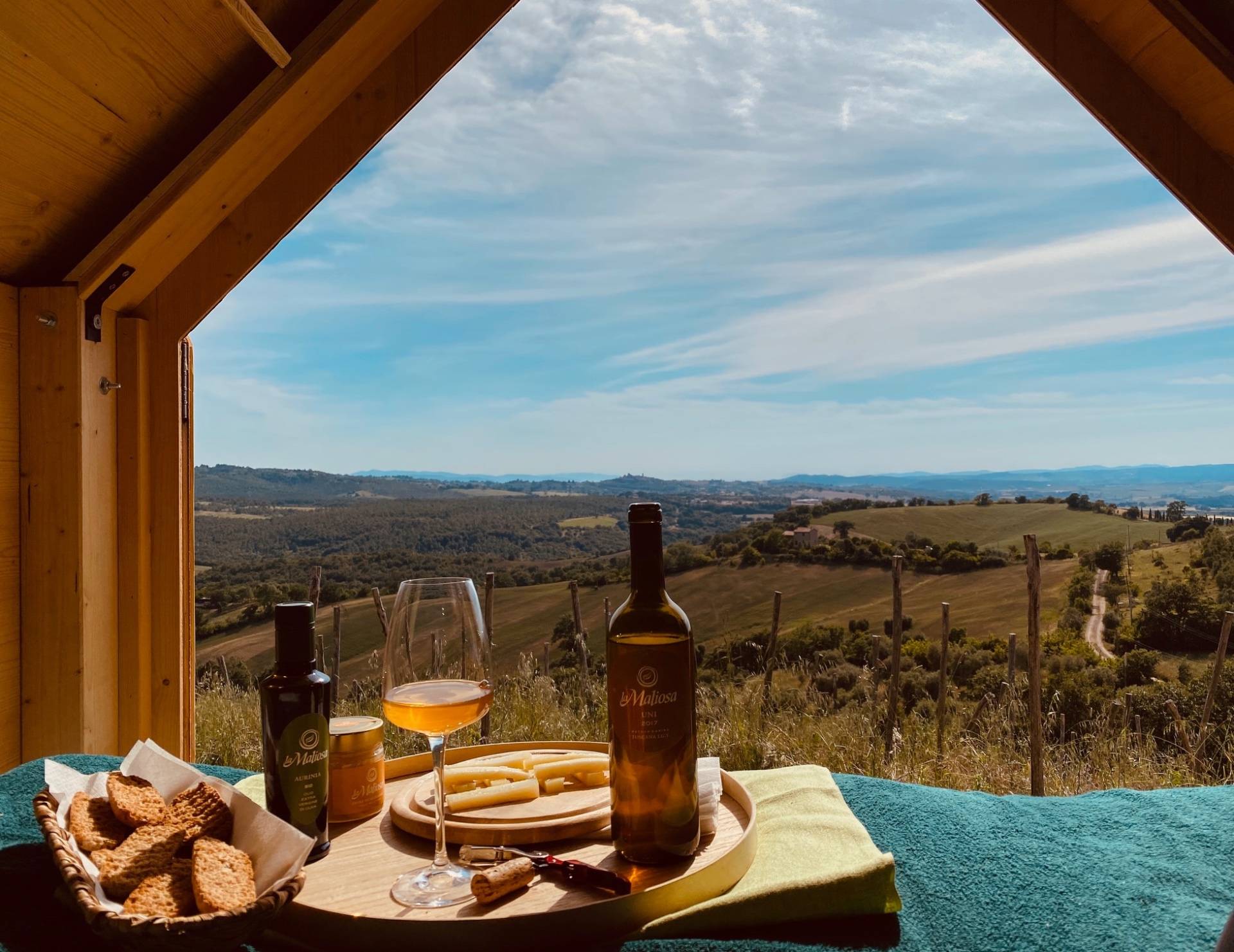 StarsBox picnic at sunset