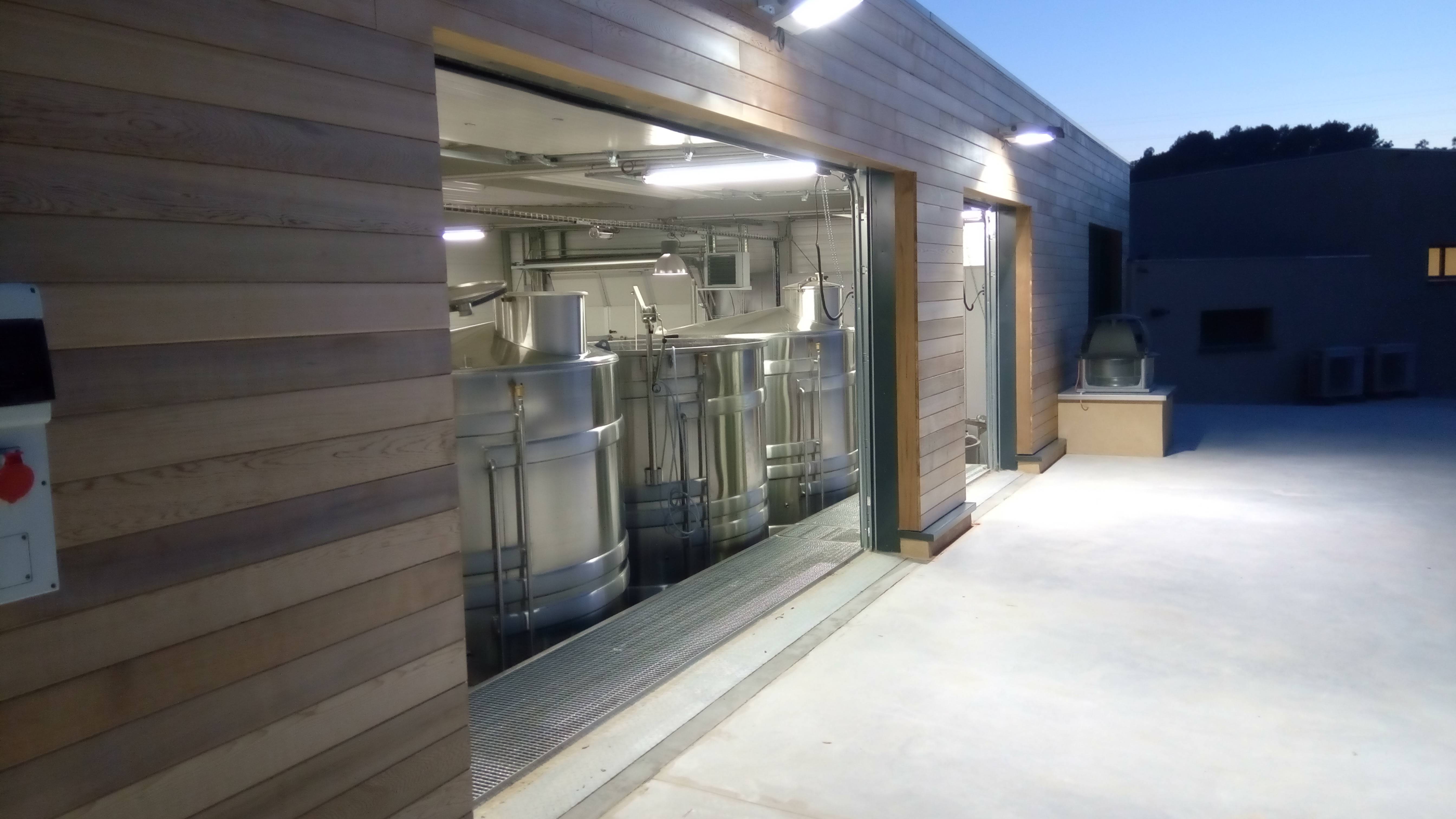  - Källarbesök och provsmakning