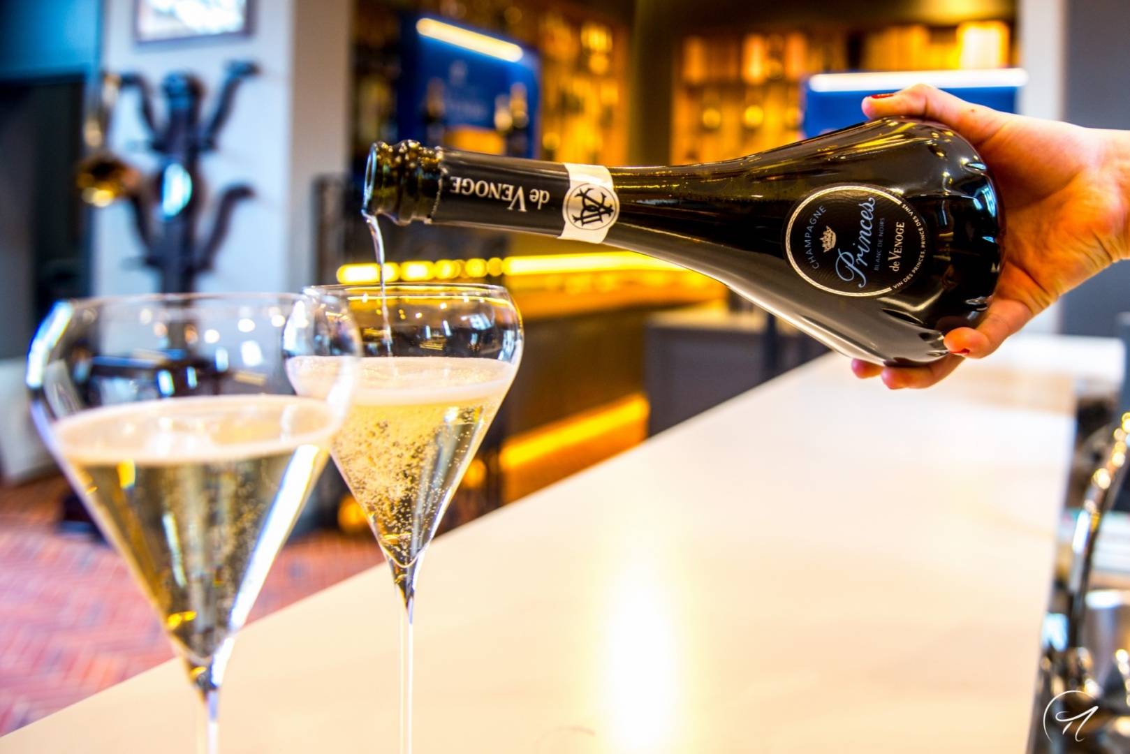 Visite et Dégustation de 4 coupes de Champagne Princes