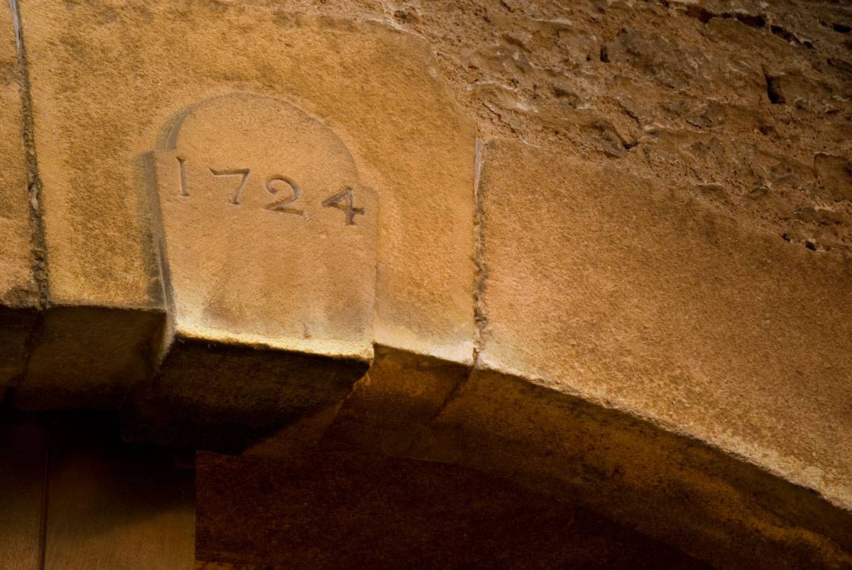  - Pouilly-Fuissé: Privatbesuch und Verkostung sowie Mittag- oder Abendessen in den Salons des Pavillons