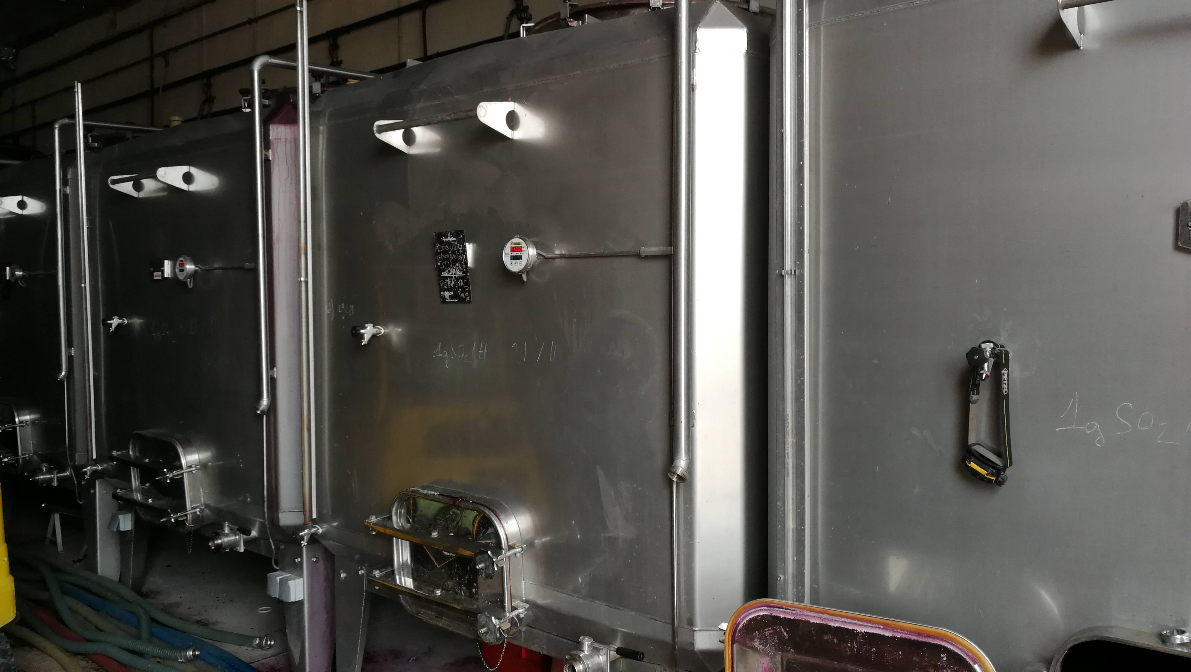  - Visit and tasting of 6 wines