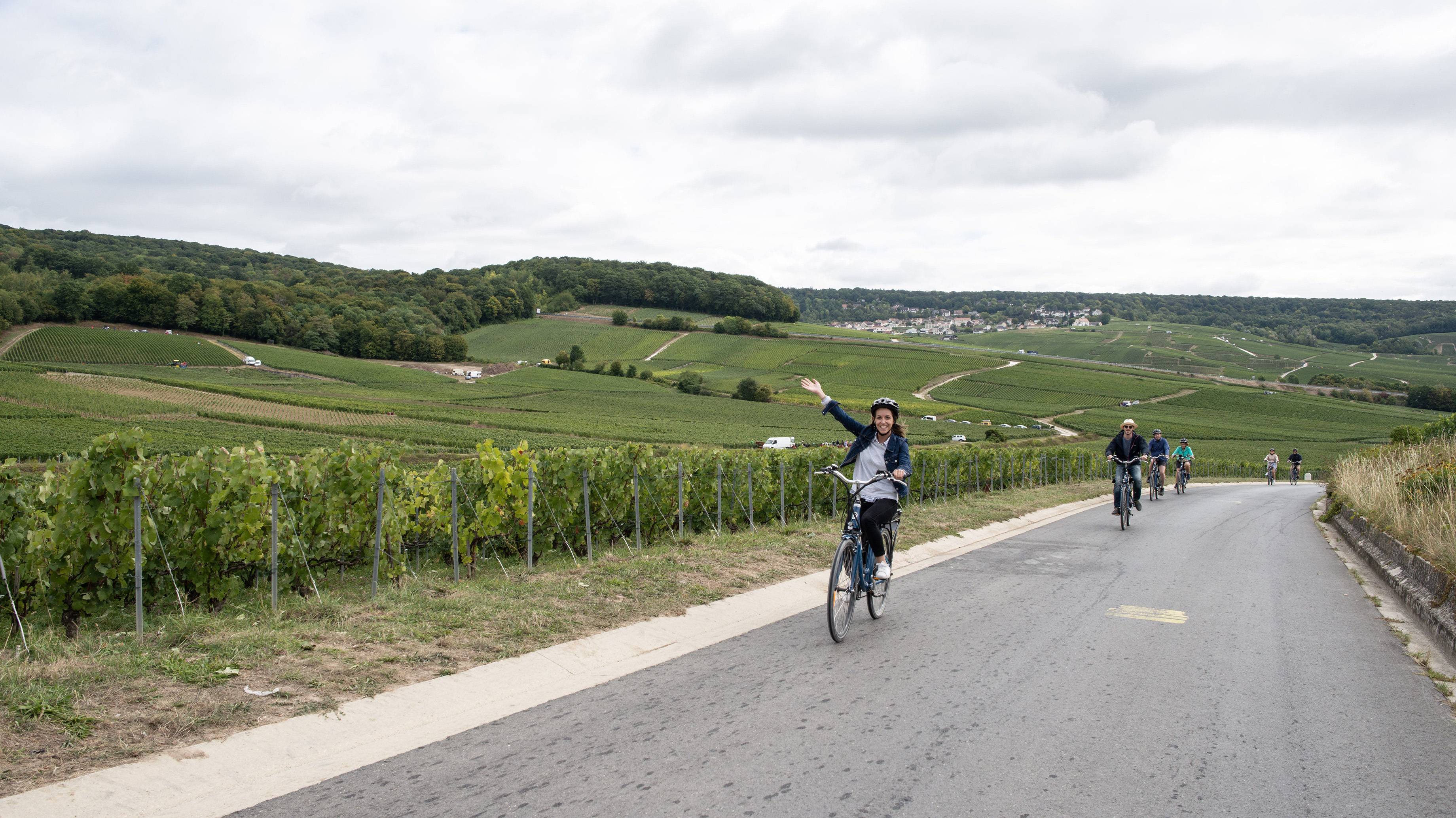  - Self guided E-bike tour to Hautvillers with tasting