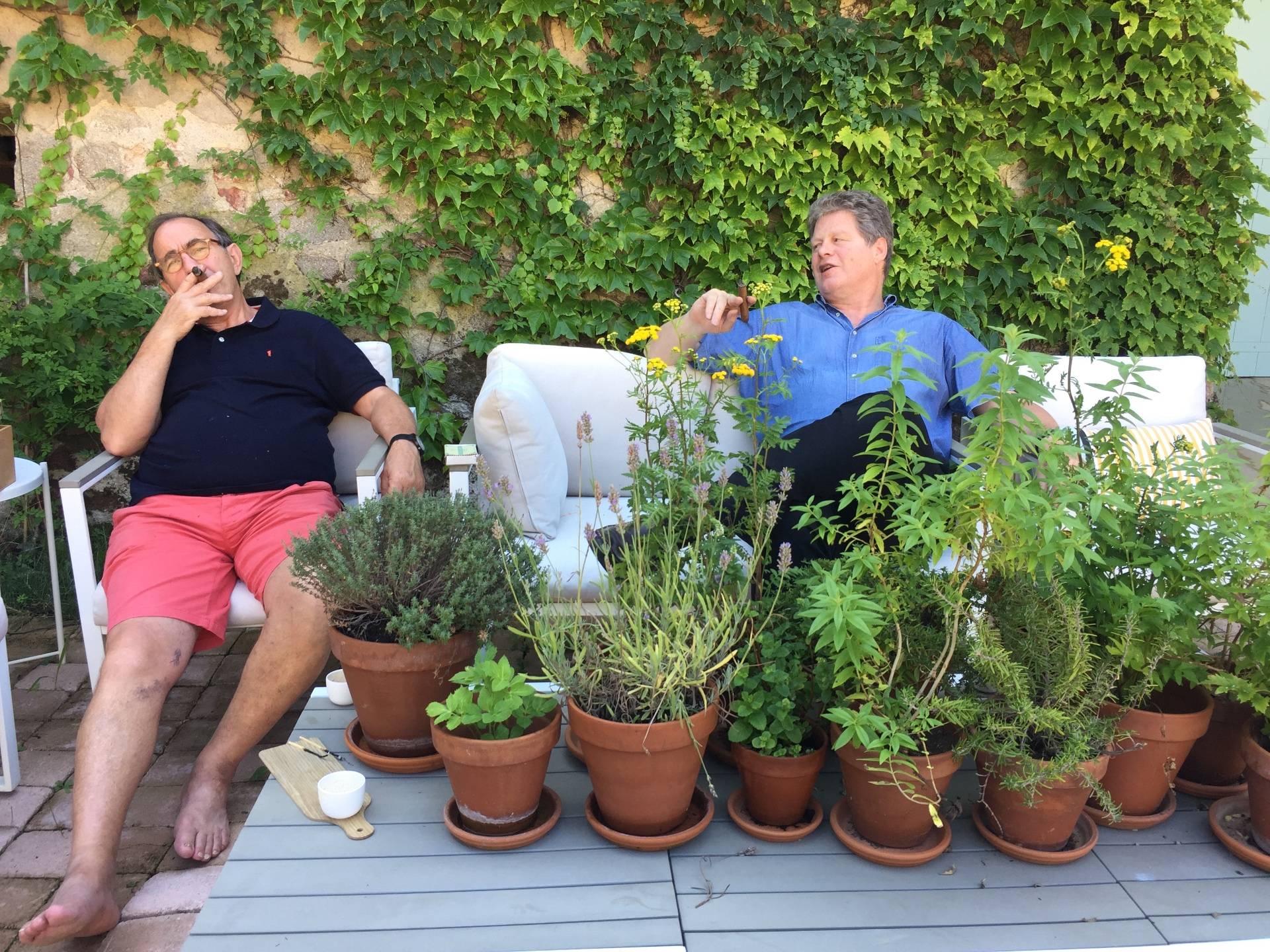  - Apéritif découverte : tapas et dégustation de 2 vins 