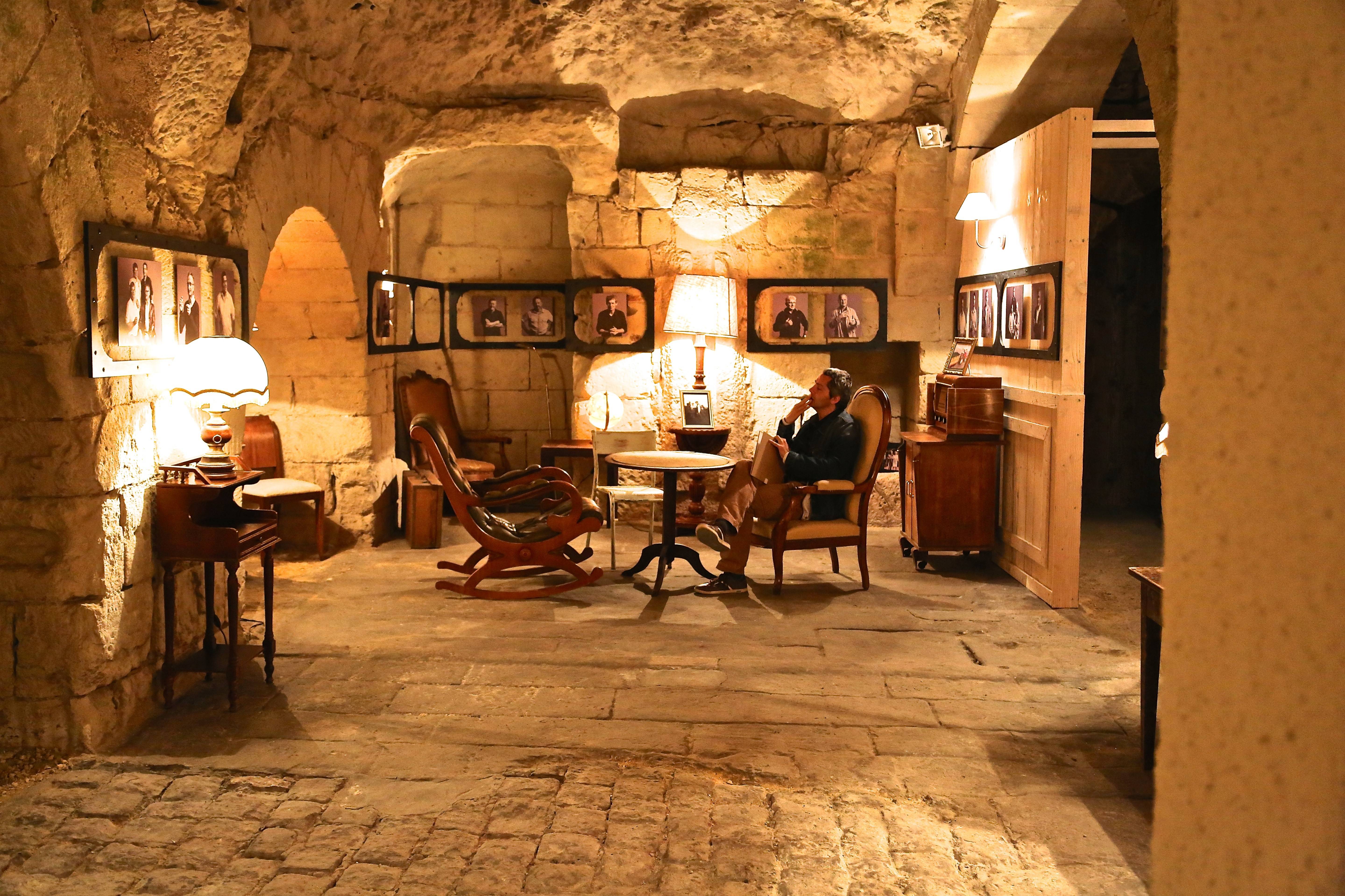  - La Cave aux Sensations