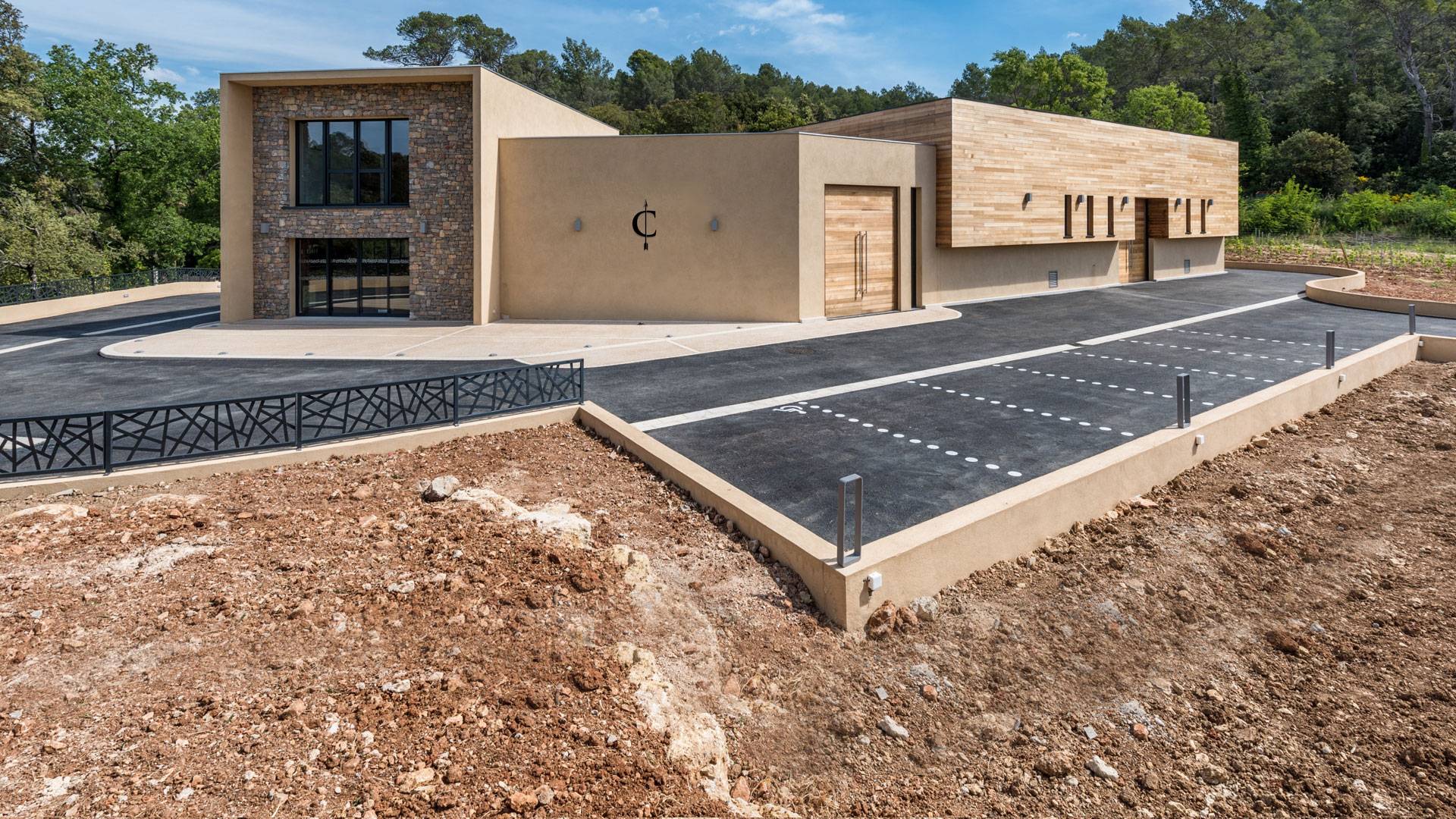  - Källarbesök och provsmakning